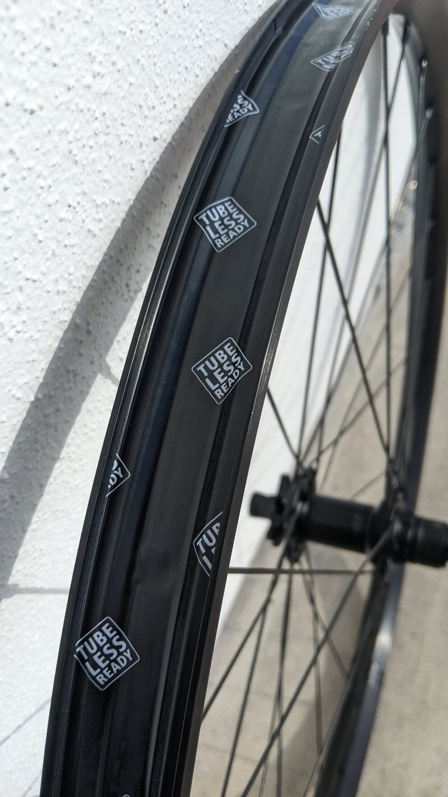 Specialized 29 Wheelset, 27mm inner width, 28h, 15x110mm &amp; 148mmx12mm Tubeless ready image 6