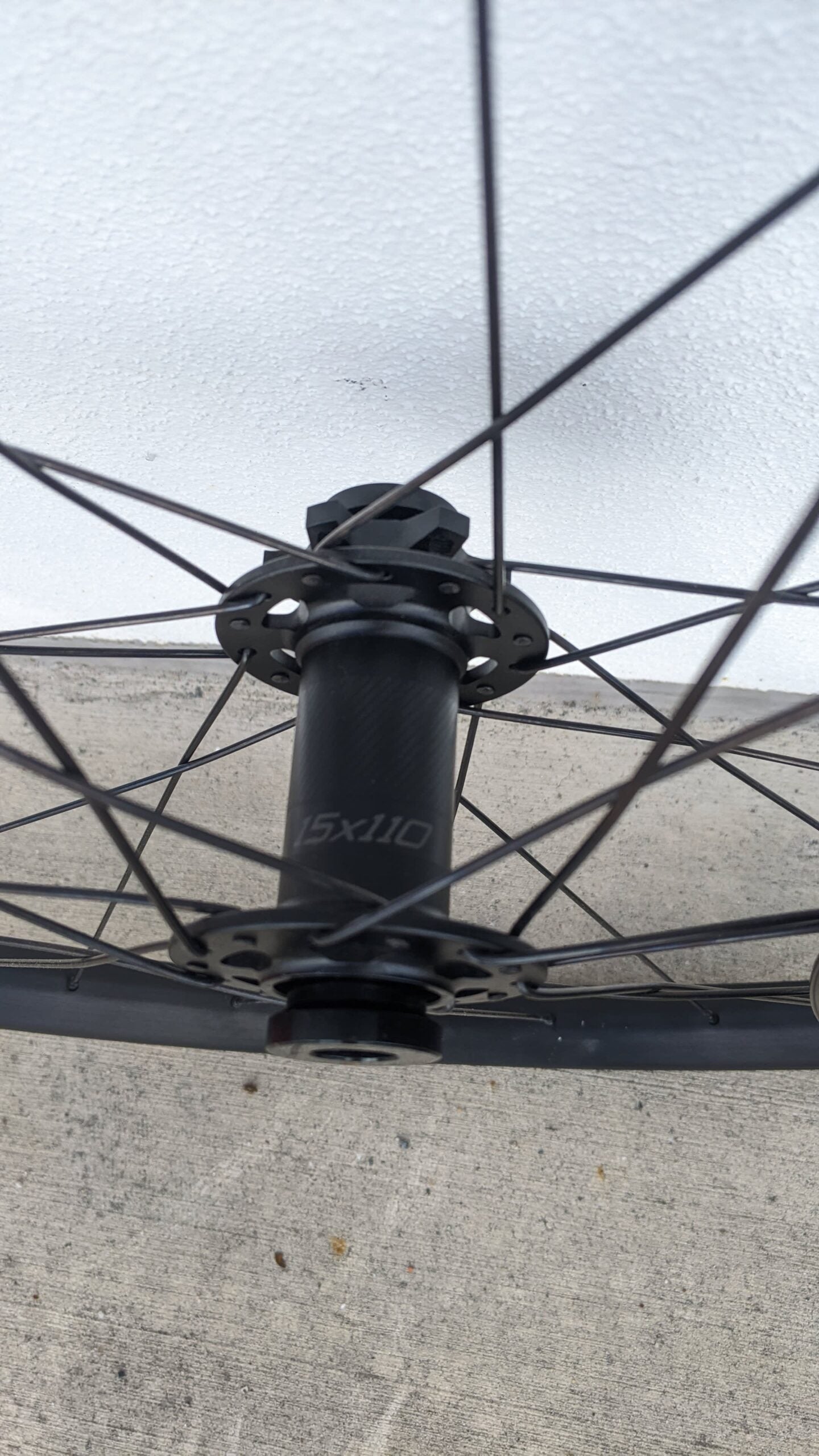 Specialized 29 Wheelset, 27mm inner width, 28h, 15x110mm &amp; 148mmx12mm Tubeless ready image 4