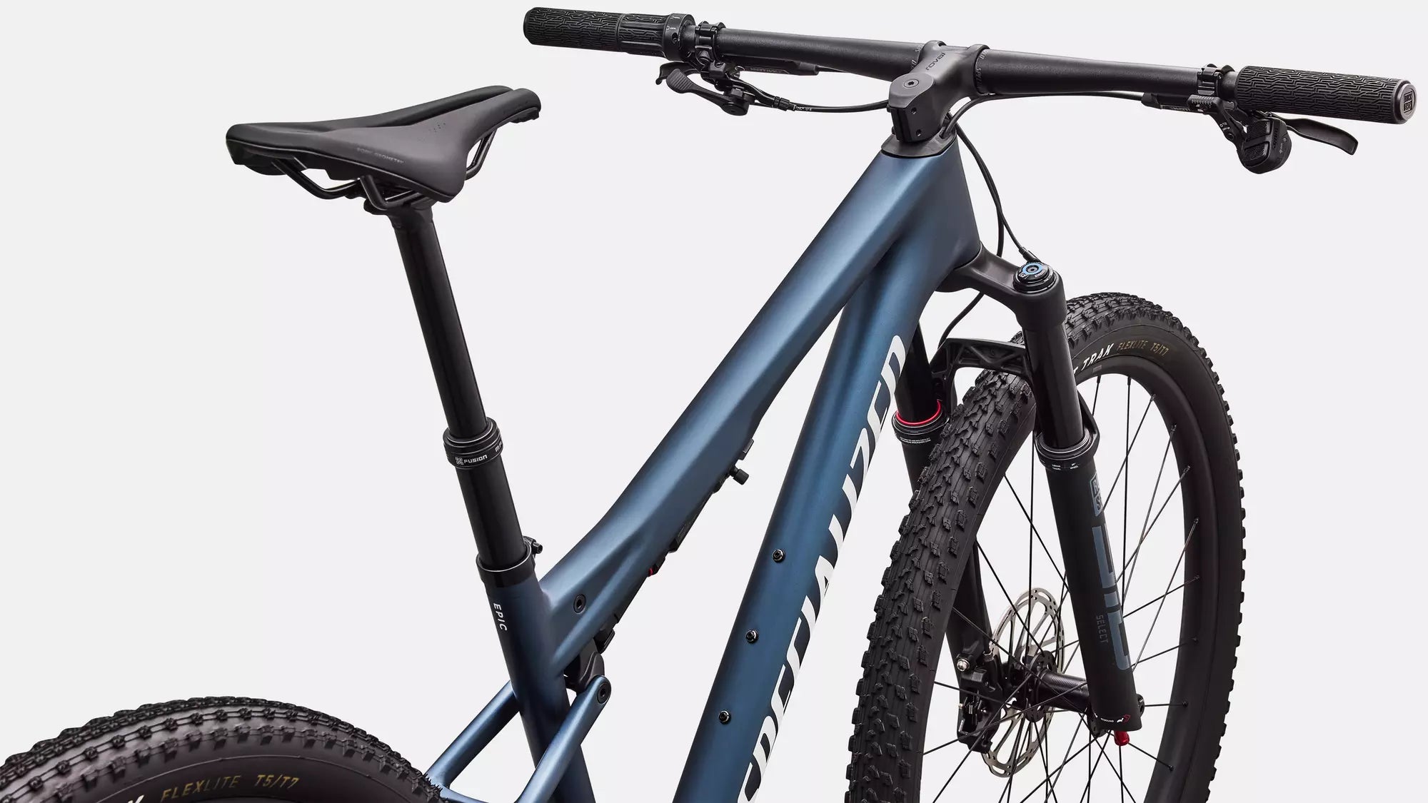 Specialized Epic 9 Comp - Satin Cast Blue Metallic / White cockpit detail