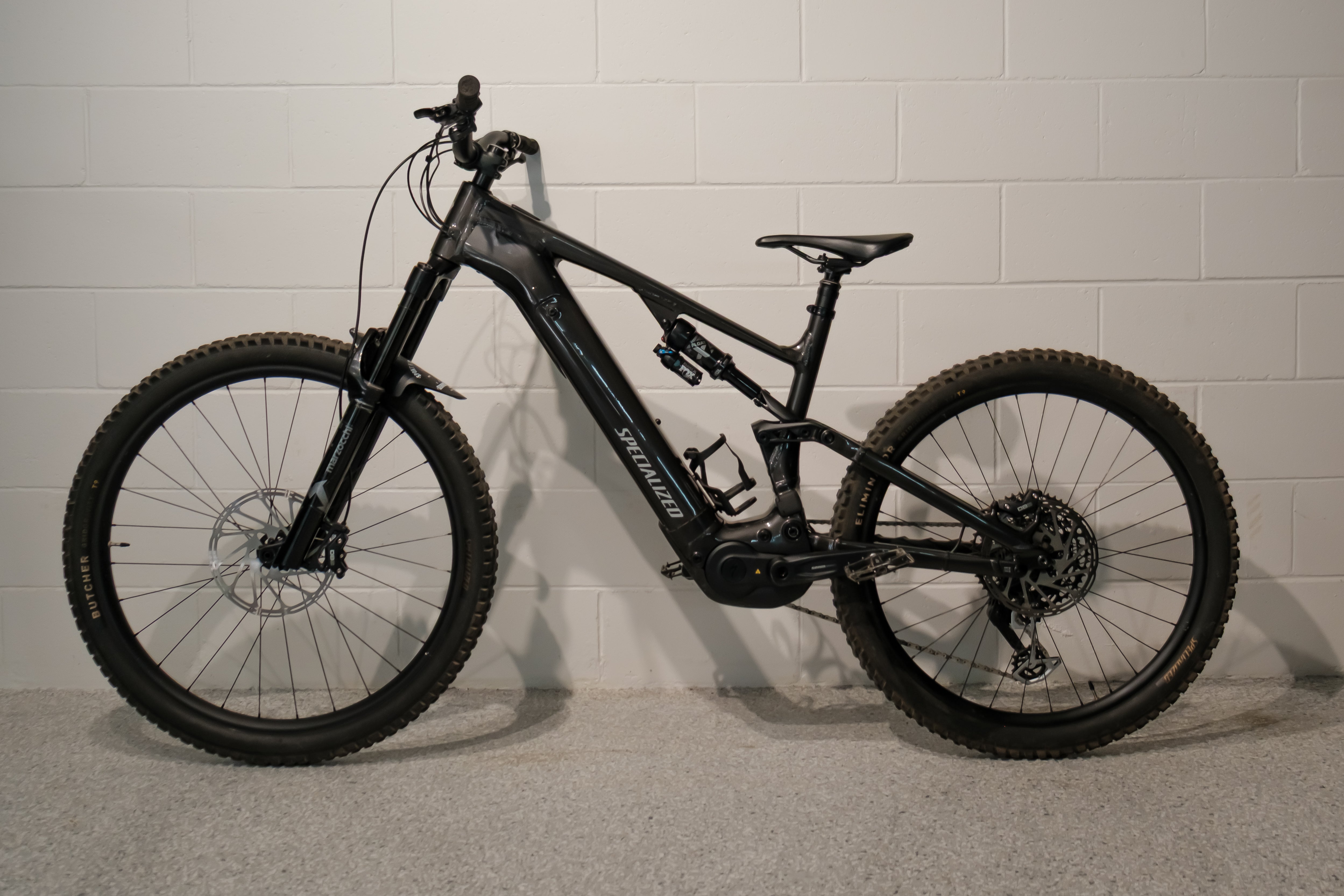 Ex-demo Specialized Turbo Levo 4 Alloy e-mountain bike, sizes S2 and S5 - Spoke N Trail Noosa (4 of 5)