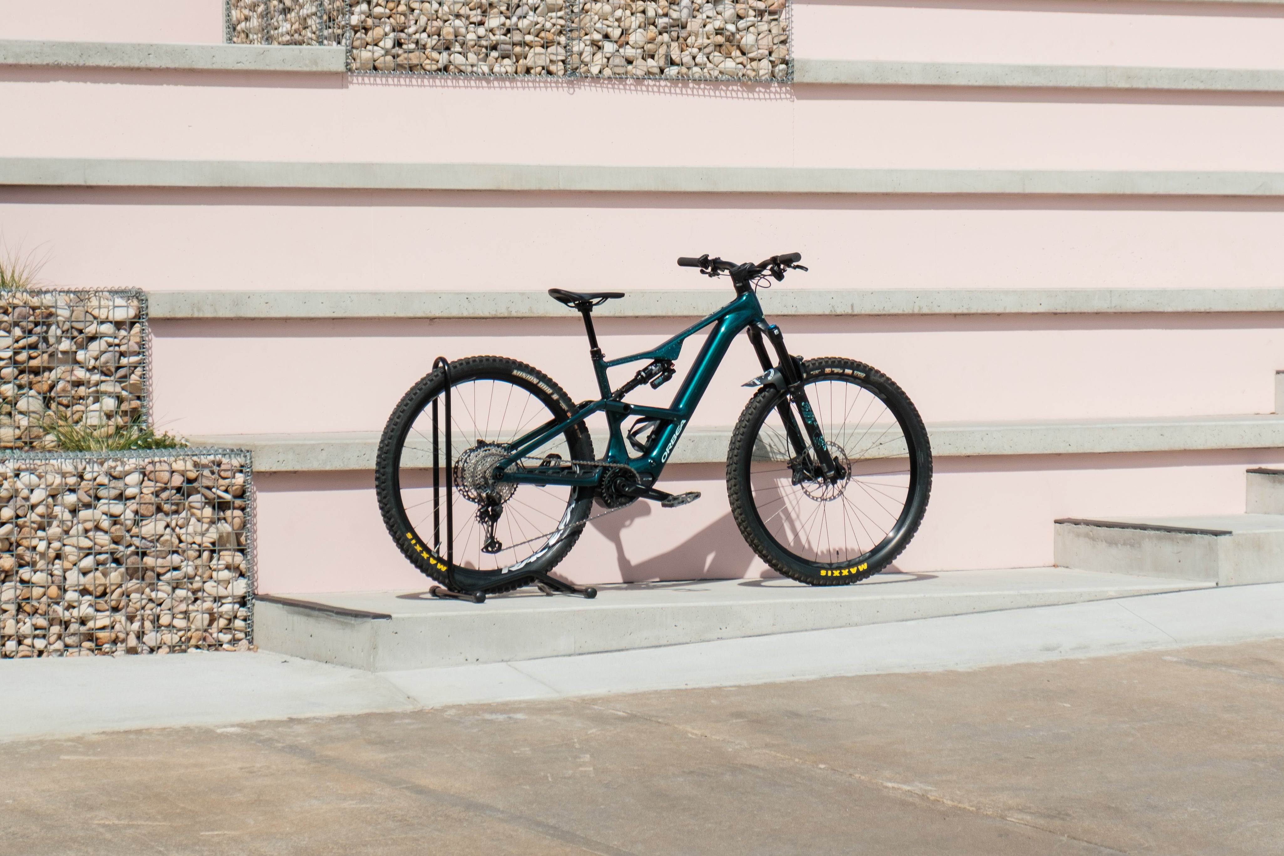 Ex-demo 2025 Orbea Rise LT H10 630W e-mountain bike, size Medium, Escape Green - Spoke N Trail Noosa (1 of 3)