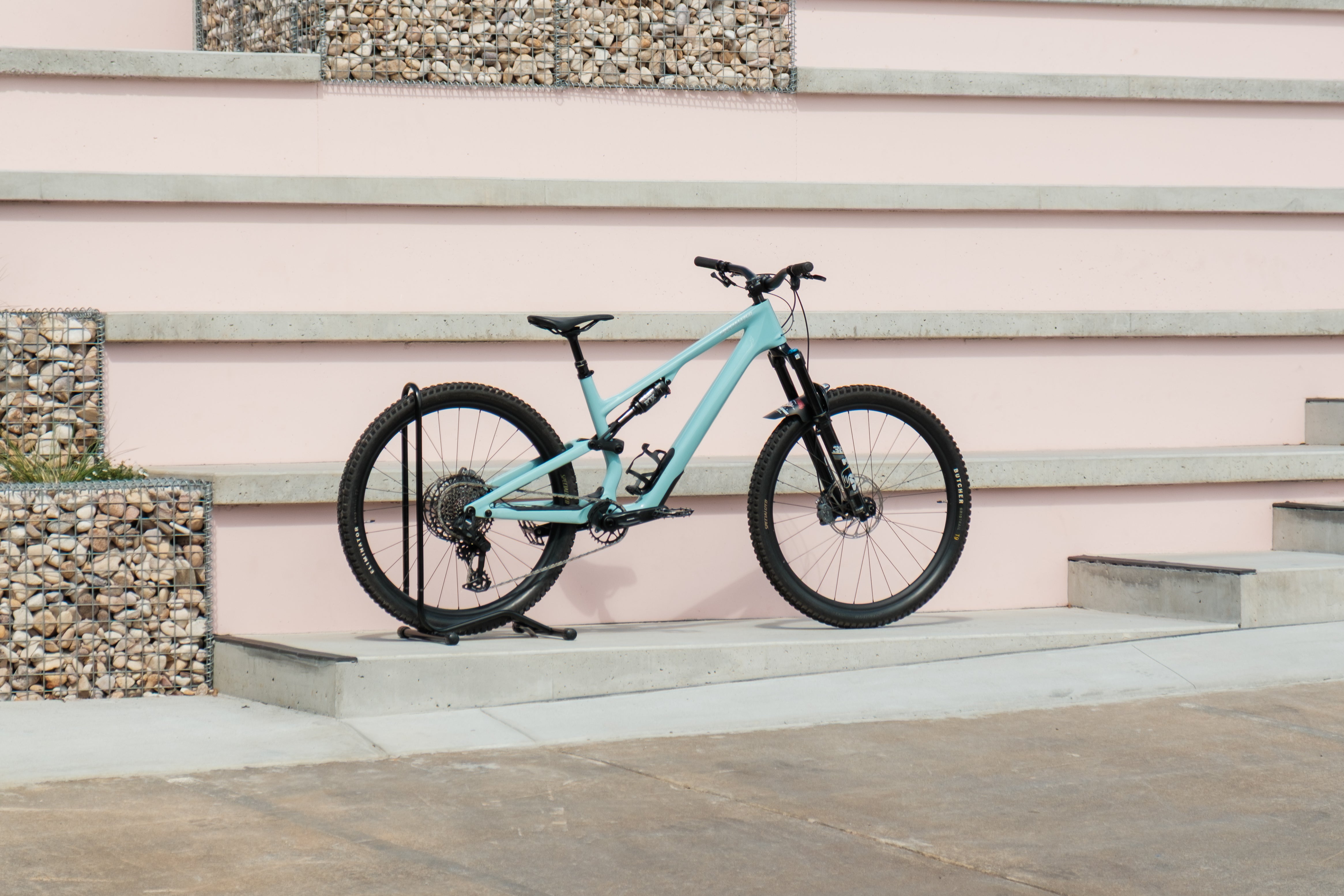 Ex-demo Specialized Stumpjumper 15 trail mountain bike, size S5 - Spoke N Trail Noosa (1 of 3)