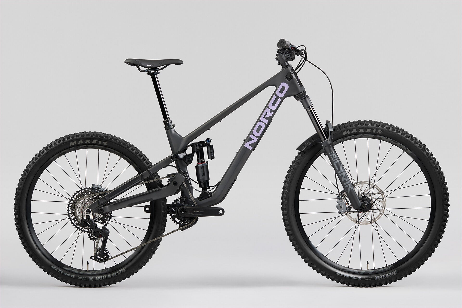 Norco Sight C2 150 Black Carbon - side view