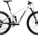 Pivot Mach 4 SL Ride in White Avalanche