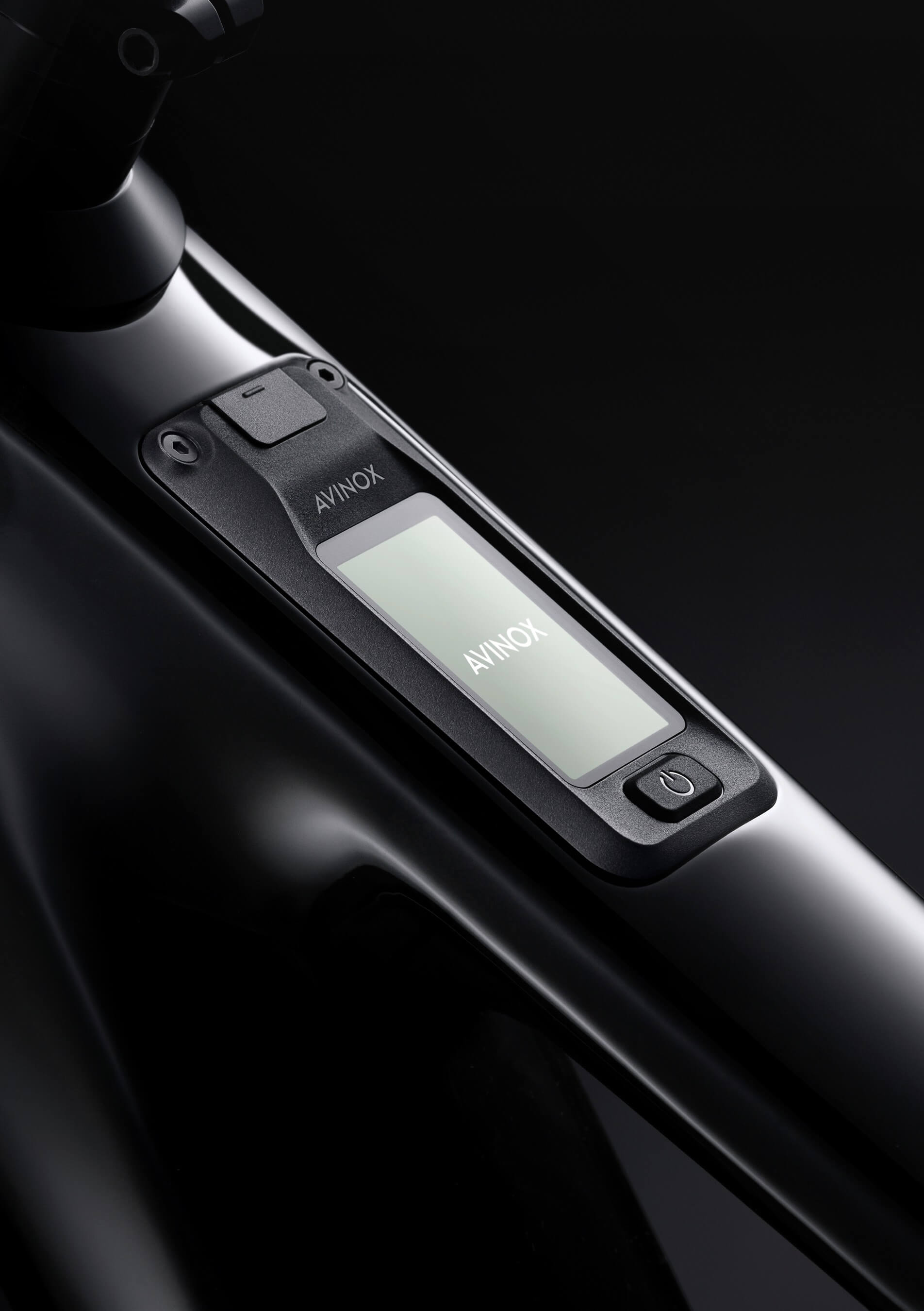 Amflow PL Carbon integrated Avinox display detail