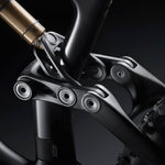 Amflow PL Carbon Pro suspension linkage detail
