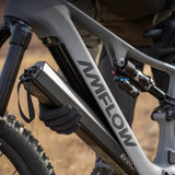 Amflow PR Carbon Pro removable battery detail